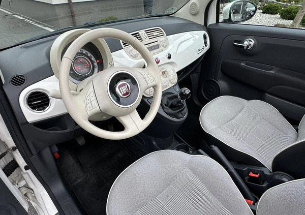 Fiat 500 cena 35900 przebieg: 107000, rok produkcji 2015 z Twardogóra małe 742